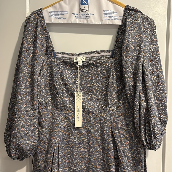 She + Sky Mini Dress size Large - Picture 3 of 5